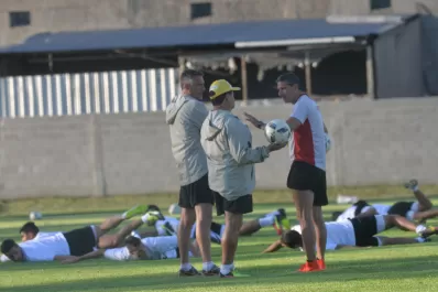 San Martín entrenó en Paraná a la espera de un triunfo