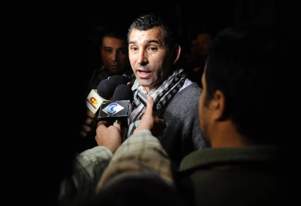 ENOJADO. Leito se quejó de la decisión de Defensa Civil. la gaceta / foto de HECTOR PERALTA (ARCHIVO)