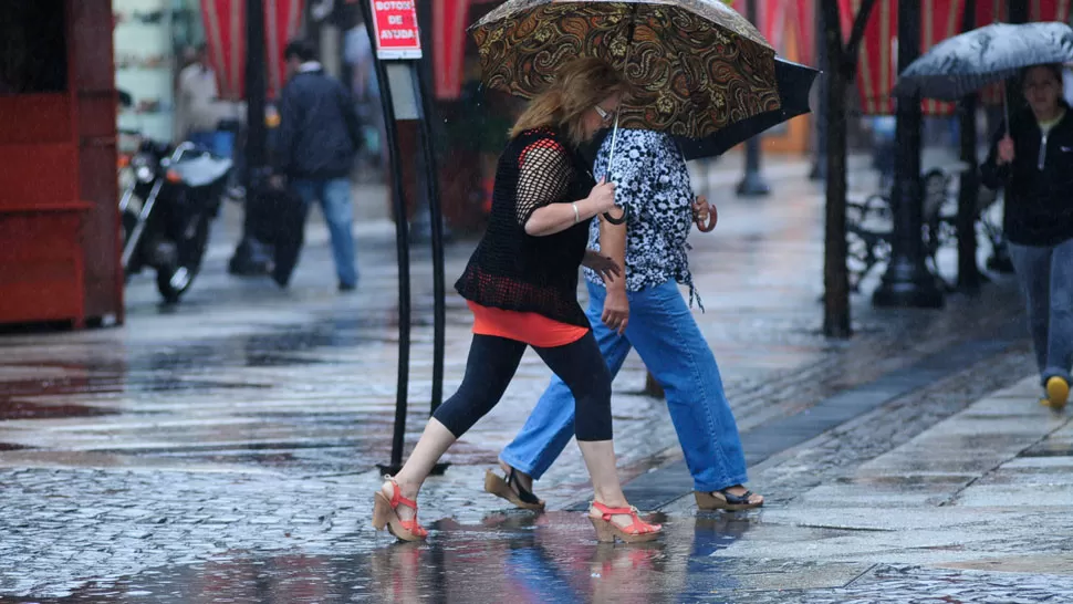 ADVERTENCIA. El SMN emitió la alerta meteorológica para el NOA por tormentas fuertes. ARCHIVO. 