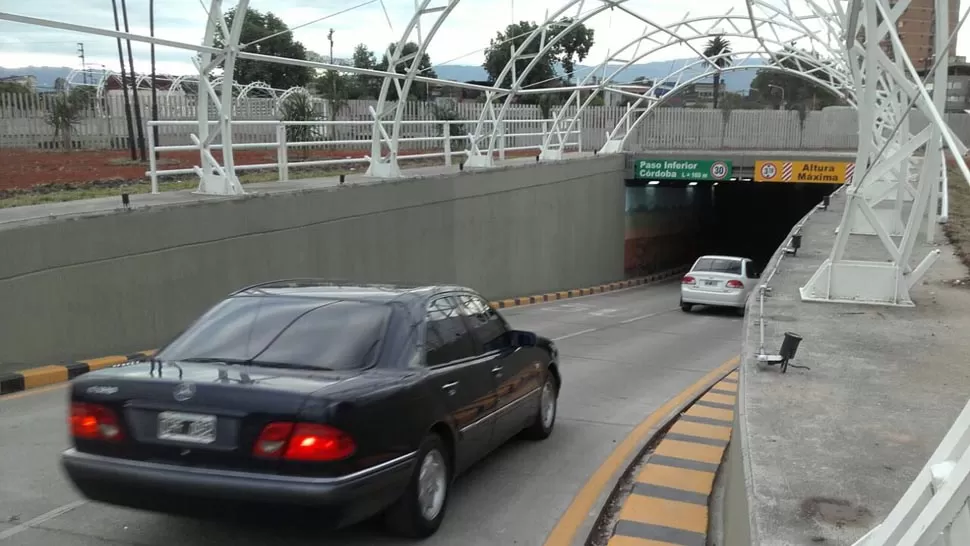 CIRCULACIÓN NORMAL. A las 18 se restableció el tránsito en el túnel. LA GACETA