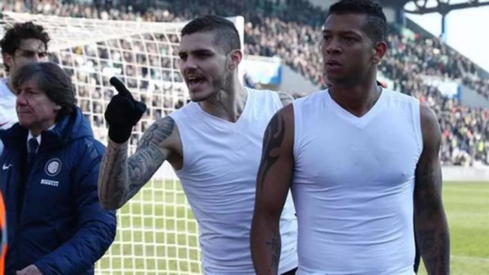 FEBRERO DE 2015. El día que Icardi se cruzó con los hinchas. FOTO TOMADA DE LANACION.COM.AR