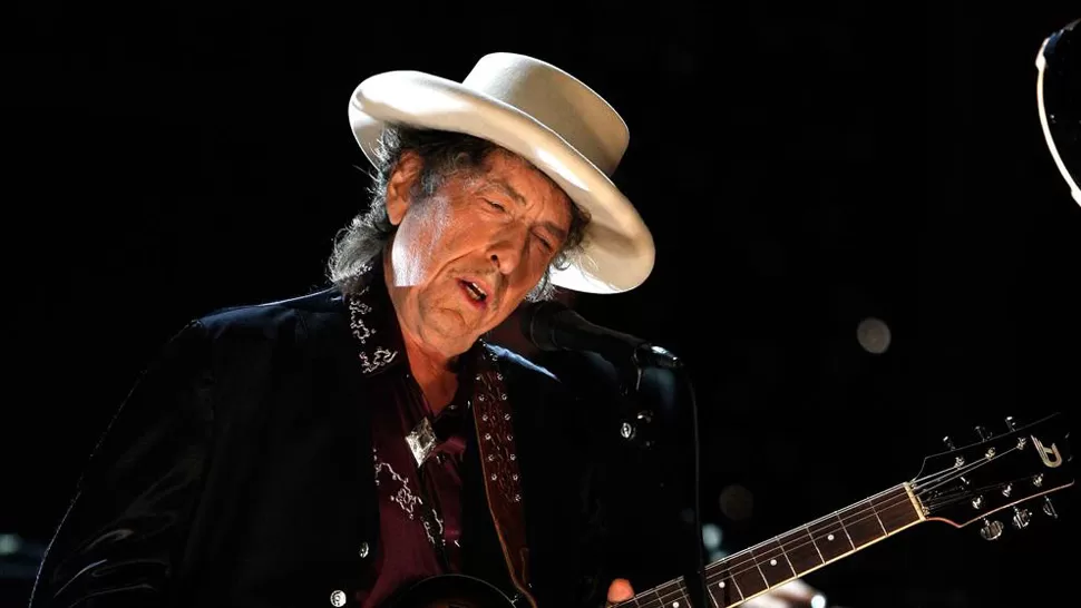 La Academia Sueca desiste en su intento de contactar con Bob Dylan