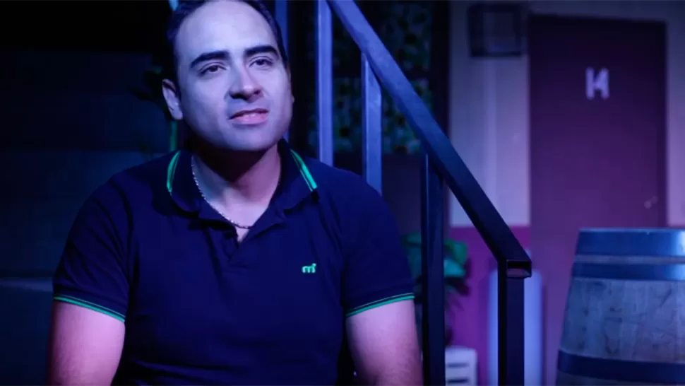 Hasta el hijo de Quico se emocionó con la vecindad de El Chavo tucumana