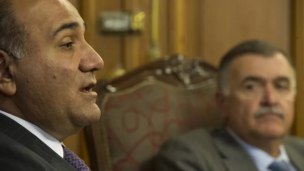 EN LA CASA DE GOBIERNO. Manzur y Jaldo recibieron a periodistas de LA GACETA. 