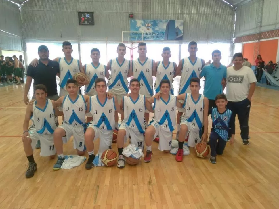 MUY BUEN PASO. Los chicos lograron su clasificación en Santiago del Estero. FOTO DE MERCEDES PUCCI