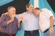 Manzur advirtió a la Nación que no cambiarán “bolsas de cemento” por lealtad política