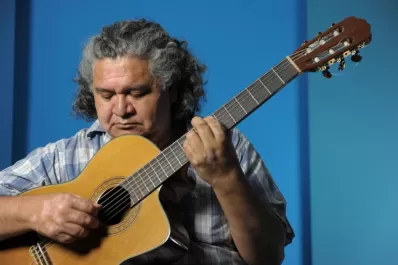 “Juntarnos” es la utopía de Lucho Hoyos