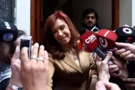 La citación es una maniobra del actual Gobierno, dijo Cristina al salir de tribunales