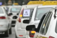 Más pedidos de aumentos: los taxistas quieren llevar la bajada de bandera a $ 16