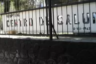 Herido, lo abandonaron al frente de una comisaría