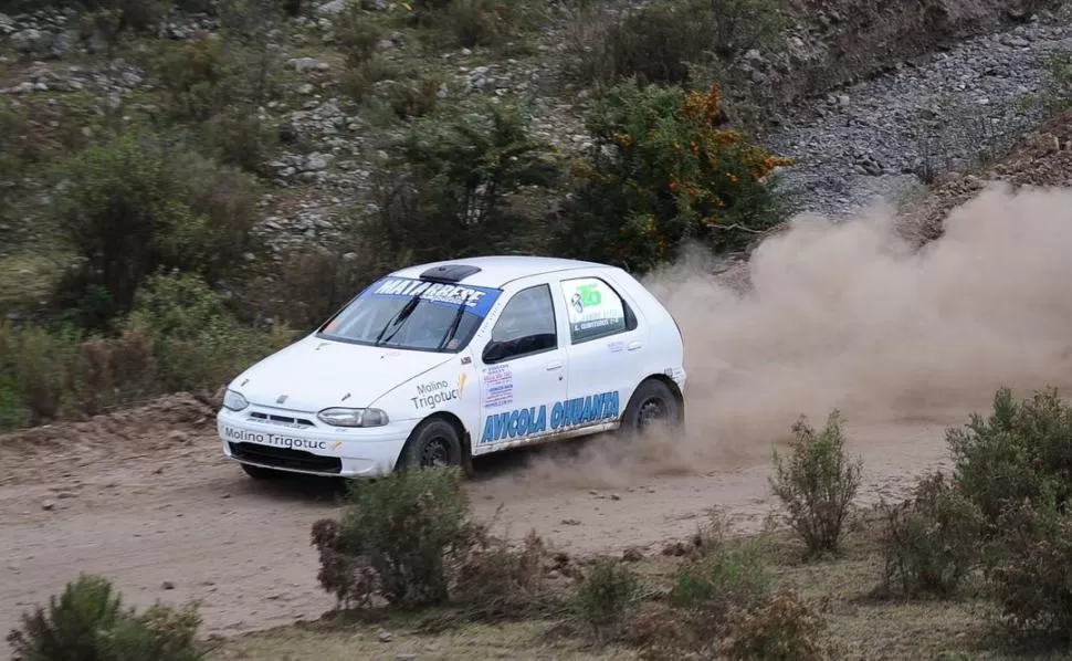 ESTÁ MUY CERCA. El juvenil Ernesto Lord, con el Fiat que atiende el equipo Matarrese, tiene la oportunidad de coronarse el fin de semana en la división N-1. LA GACETA / FOTO DE Osvaldo Ripoll