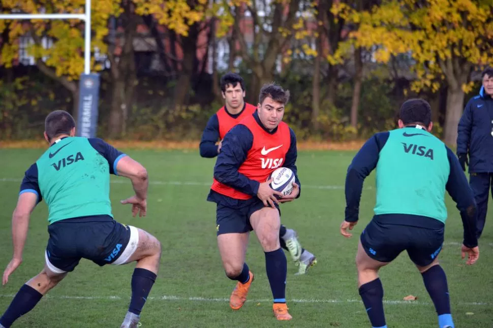 PARTIDO CLAVE. Facundo Isa en uno de las últimas prácticas previas al duelo del sábado, en Murrayfield, frente al “Cardo”. prensa uar 