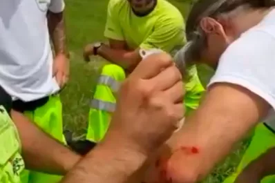 Marcos Di Palma sufrió un insólito accidente: un colchón cayó delante de su moto