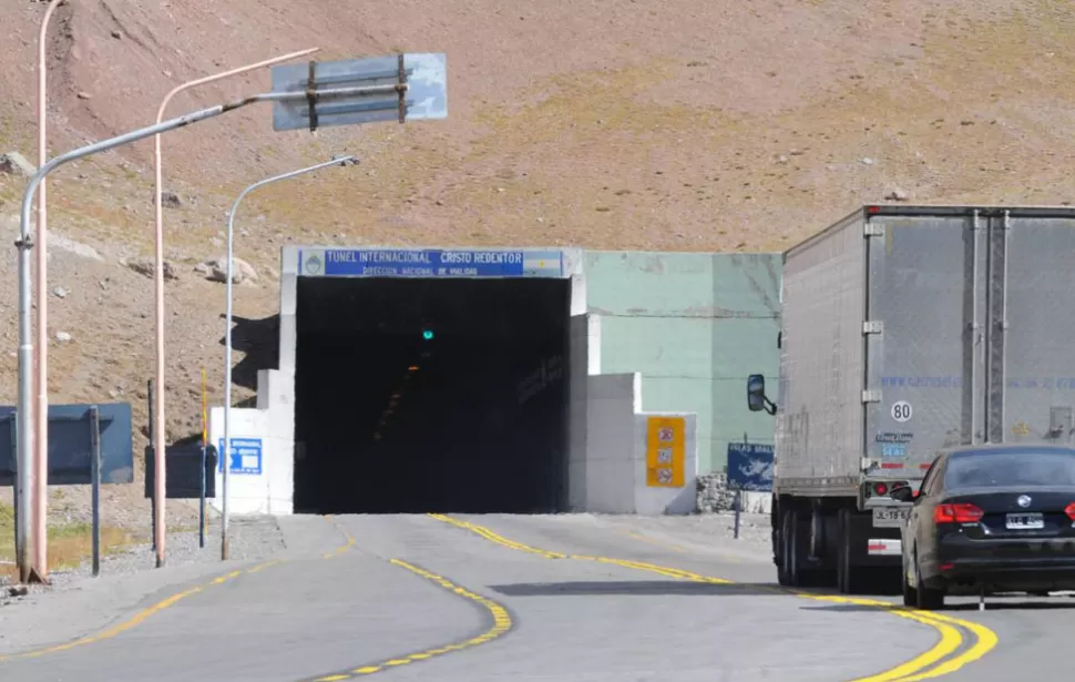 CONSECUENCIAS. Túnel del Cristo Redentor. FOTO TOMADA DE CARRETERASPELIGROSAS.COM.AR