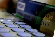 Tarjetas: la Cámara de Comercio denunció a la empresa que emite VISA