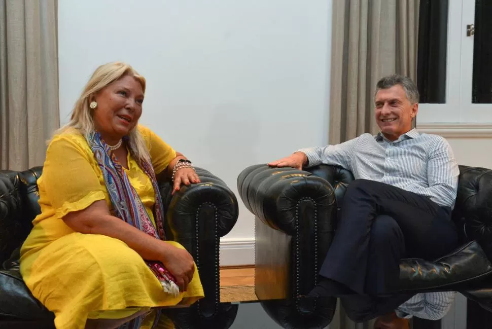 “LINDAS CENAS”. Carrió dijo que en las comidas que comparte con Macri suele decirle todo lo que piensa al Presidente: “yo no tengo filtros”, ironizó. dyn