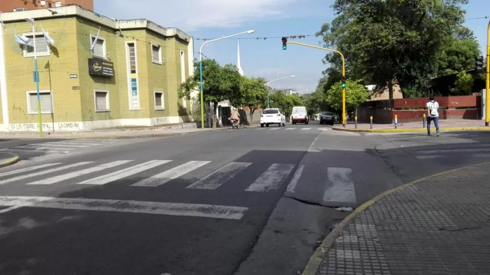 LA ESQUINA. Hourcade fue sorprendido cerca de General Paz y Moreno. la gaceta / foto de mauro schrotlin