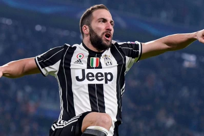 Higuaín volvió a marcar y está feliz