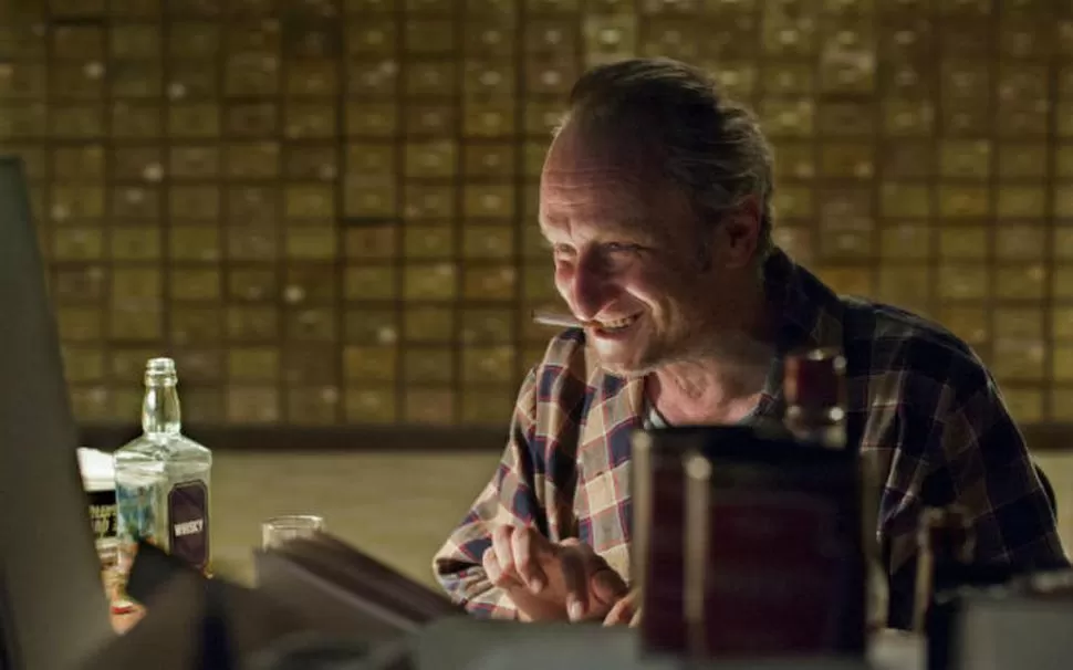 LEJOS DEL IDEAL. Benoît Poelvoorde compone un Dios grosero.  