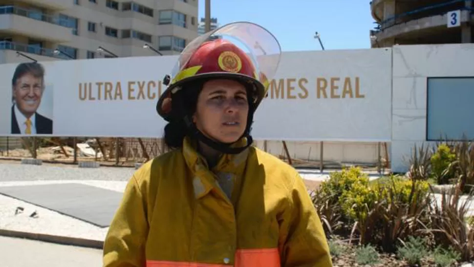 BOMBEROS. FOTO TOMADA DE ELPAIS.COM.UY