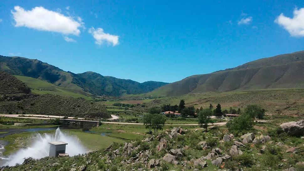 A PURO SOL. Las nubes grises se abrieron y Tafí del Valle está ideal para visitarla. GENTILEZA CRISTIAN NIEVA