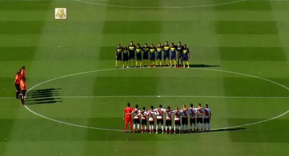 Boca, River y un emotivo minuto de silencio