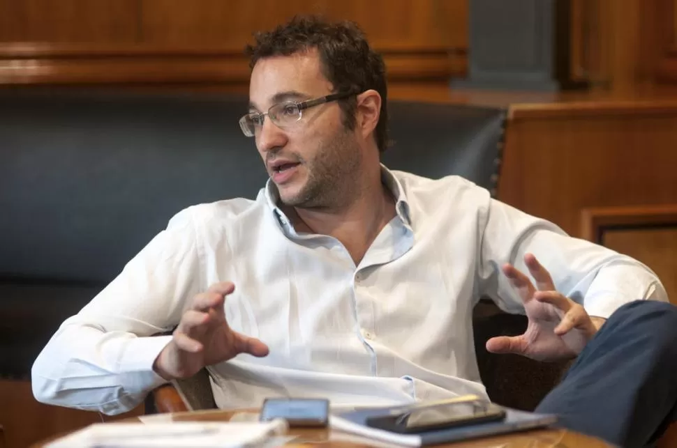 ANÁLISIS. Natanson es politólogo y ejerció el periodismo durante ocho años en Página/12. Habló en Tucumán sobre el mapa de la deuda social. la gaceta / foto de diego aráoz