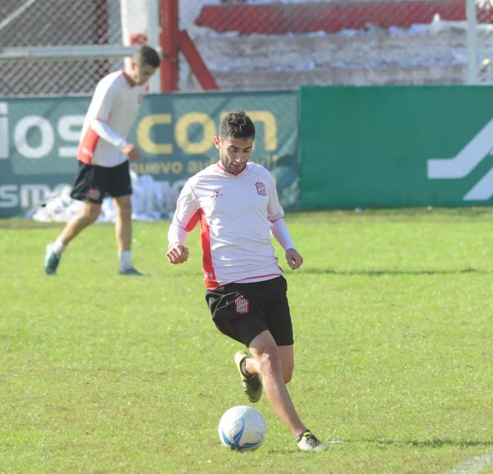 OPORTUNIDAD. Mamaní jugará su primer partido como titular en la Primera B Nacional. “Espero aprovechar la chance”, dijo. la gaceta / foto de hector peralta