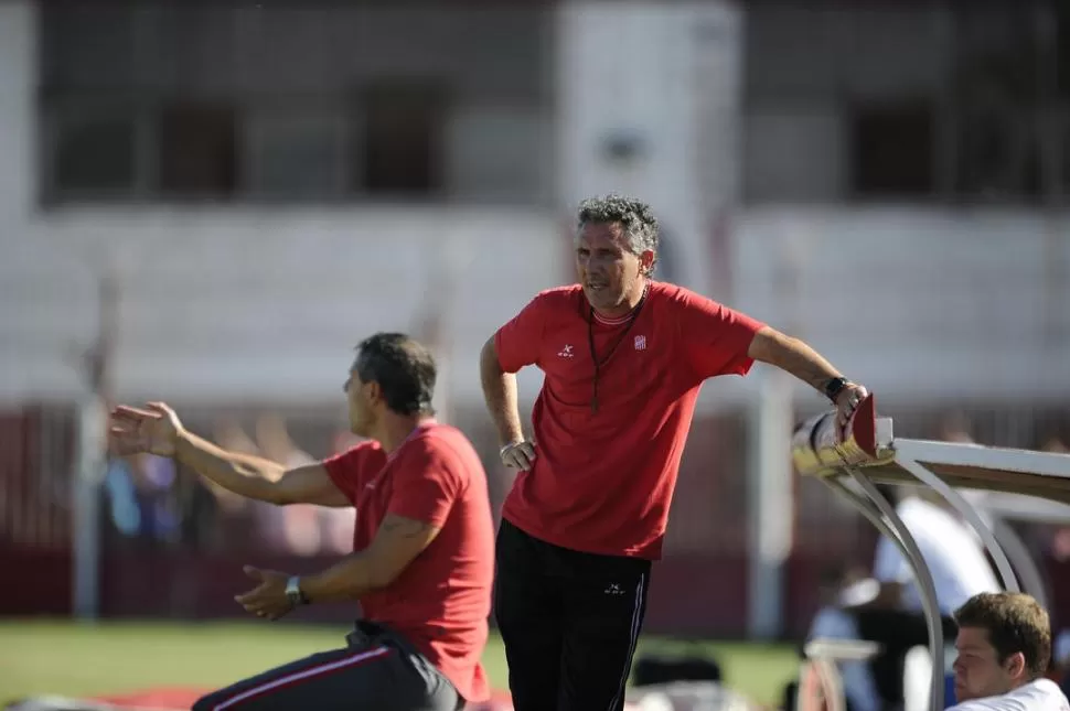 PRIORIDAD. Cuando Diego Cagna se reuna con los directivos de San Martín le solicitará la contratación de un volante por la derecha como refuerzo para la segunda parte de la temporada de la B Nacional. foto de matías nápoli escalero (especial para la gaceta)