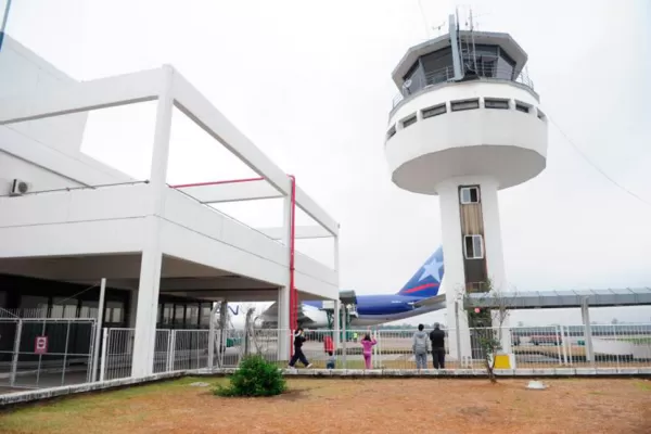 Obligan a los aeropuertos a ofrecer wifi libre y de calidad todo el año