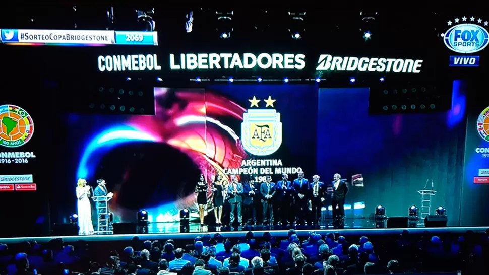 La Conmebol homenajeó a los campeones argentinos del '86