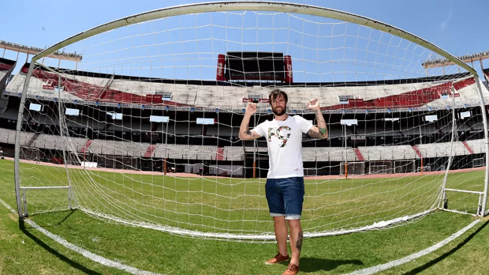 FERNANDO CAVENAGHI (RIVER PLATE OFICIAL)