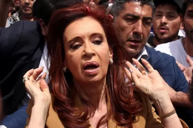 Cristina despide el año cercada por la Justicia