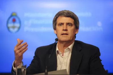 En su despedida, Prat-Gay elogió el blanqueo