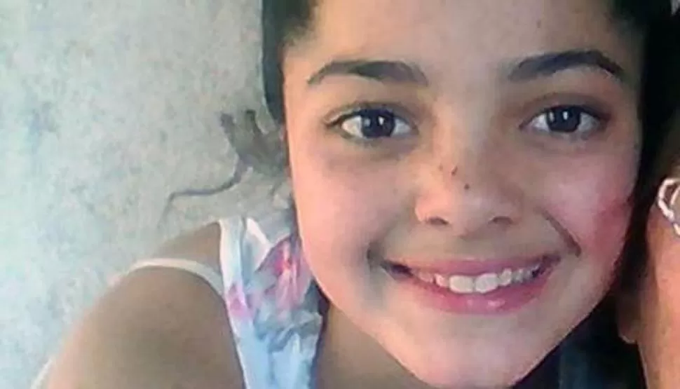  Milagros Torres tenía 12 años.  Su cuerpo fue encontrado por su madre la mañana del 29 de mayo.  Murió asfixiada. 