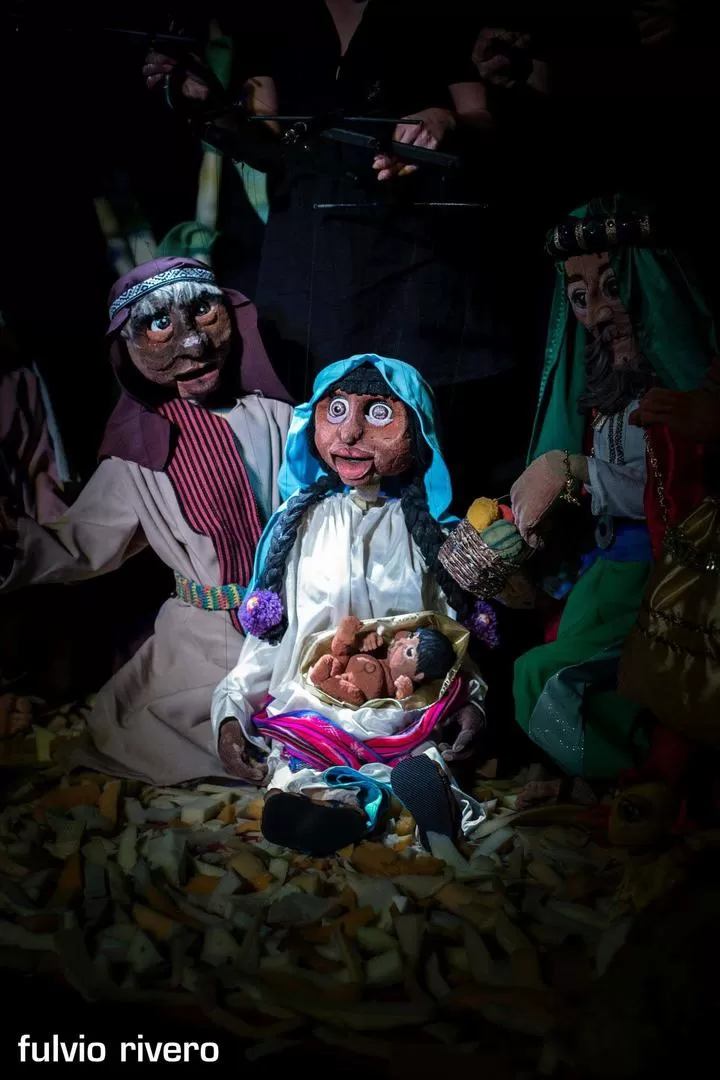 ENTRE LOS CAÑAVERALES. La propuesta de “Pesebre zafrero” ambienta el nacimiento de Jesús en Tucumán. 