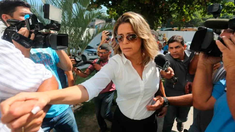 Françoise se encuentra bajo custodia por el crimen de su marido. FOTO TOMADA DE WWW.GLOBO.COM