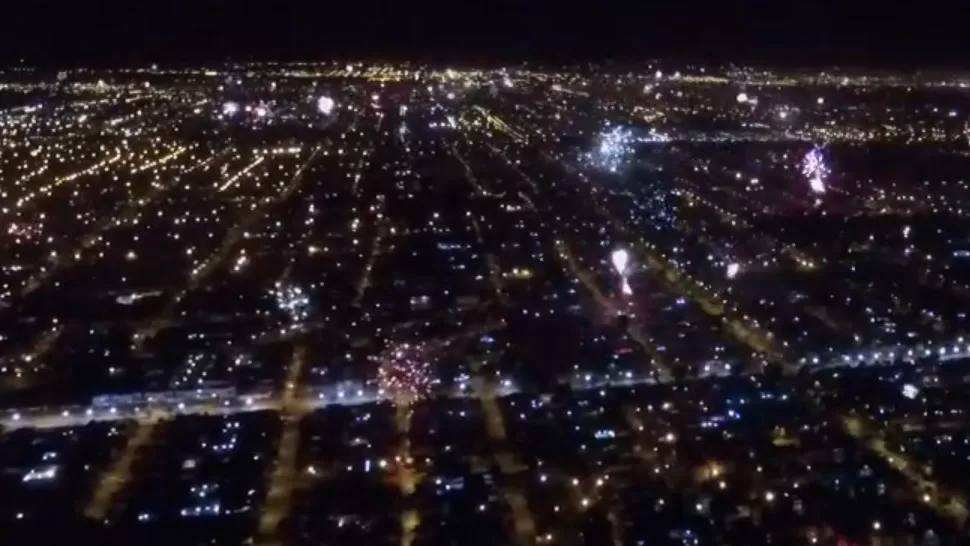 Video: un drone filmó desde el aire los festejos por el Año Nuevo en Tucumán