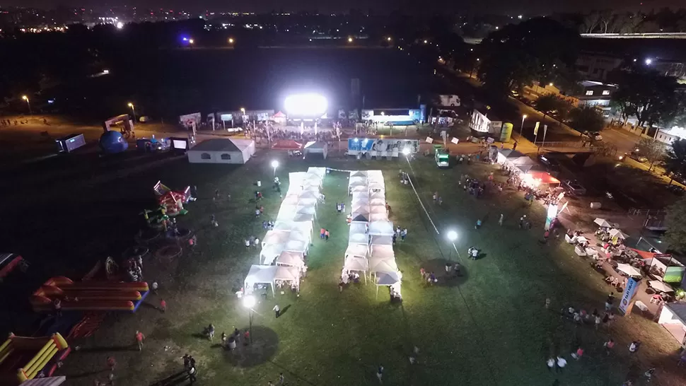 IMPONENTE. El Fan Park ofrece distintas actividades interactivas para toda la familia. FOTOS GENTILEZA SIORM DRONES