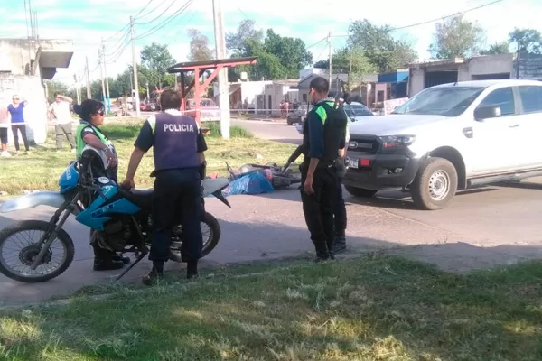 Un motociclista murió tras chocar en Villa Amalia