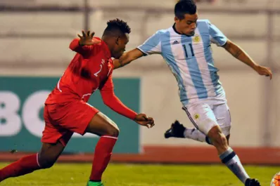 Argentina mereció más, pero sólo logró empatarle a Uruguay