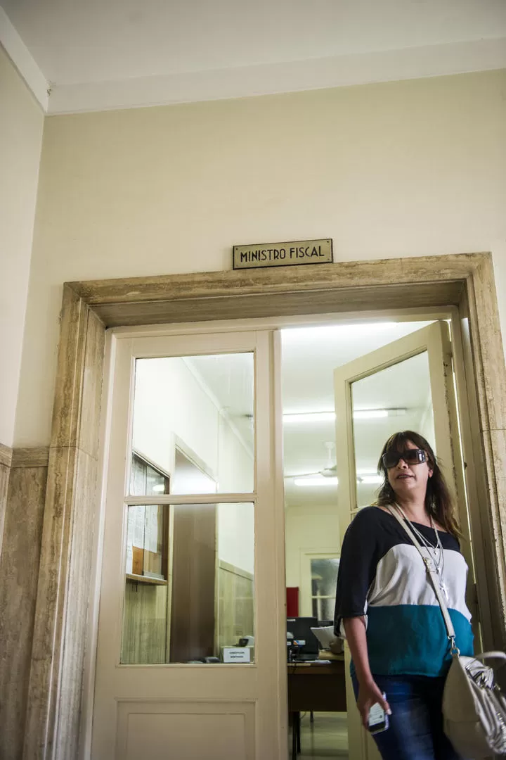 TRAS LA REUNIÓN. García Salemi abandona la oficina del ministro fiscal. LA GACETA / FOTO DE JORGE OLMOS SGROSSO