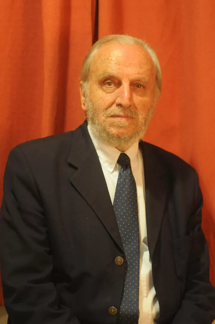 IMPRONTA. Las contribuciones de Carlos Duguech destacan en el volumen que reúne una serie de textos notables. LA GACETA / FOTO DE ARCHIVO