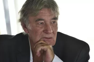 Armando Pérez confía en que el fútbol comience en la fecha prevista