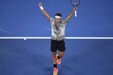 Federer volvió a ganar y se metió en la semifinal de Australia