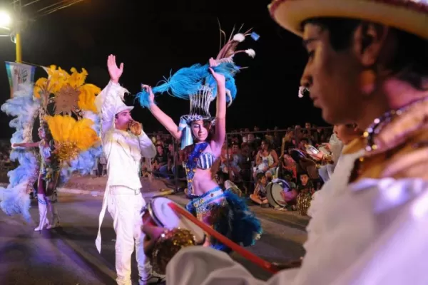 Enero se despide con festivales y corsos