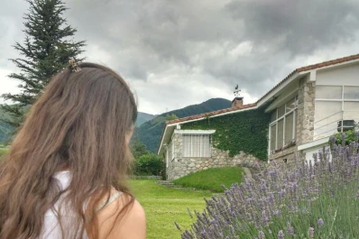 En Tafí, Soledad se luce con su helado de lavanda