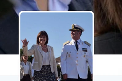 Un hackeo y 10 tuits agraviantes