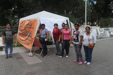Tras 17 días en la plaza, levantaron la carpa
