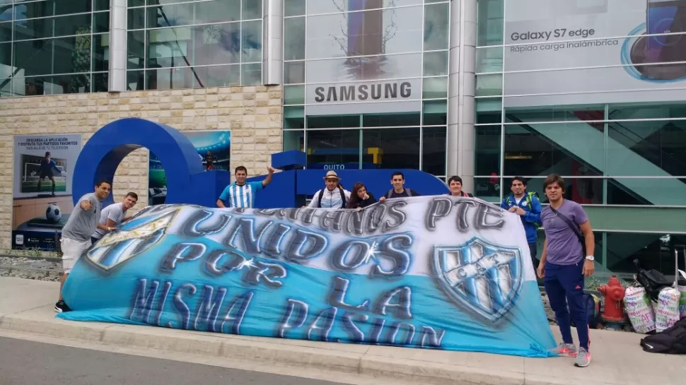 Invasión decana: comenzaron a llegar los primeros hinchas de Atlético a Quito